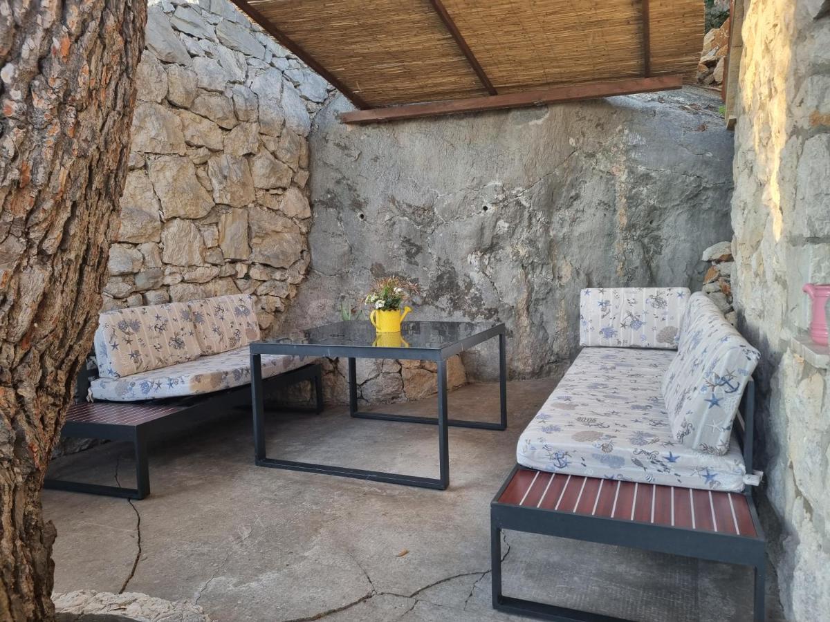 Cottage Holiday Home Omis Exterior photo
